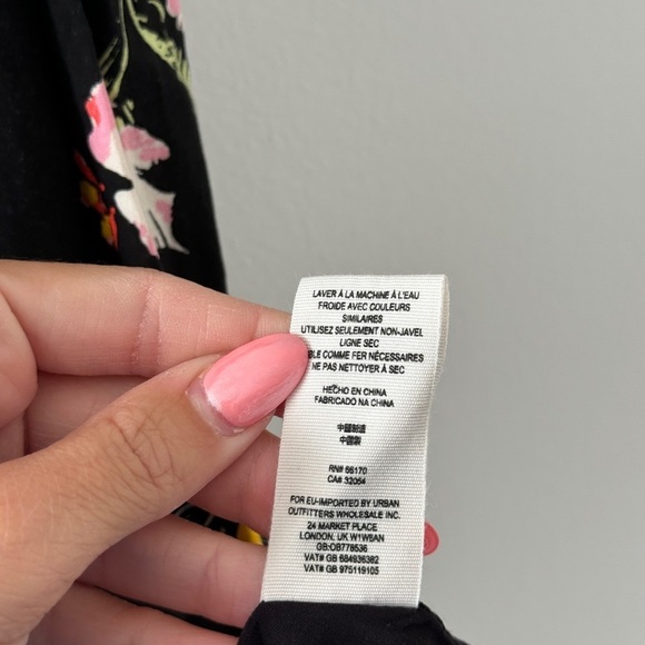 FREE PEOPLE Black The Greatest Day Smocked Mini Dress XS - Picture 4 of 7